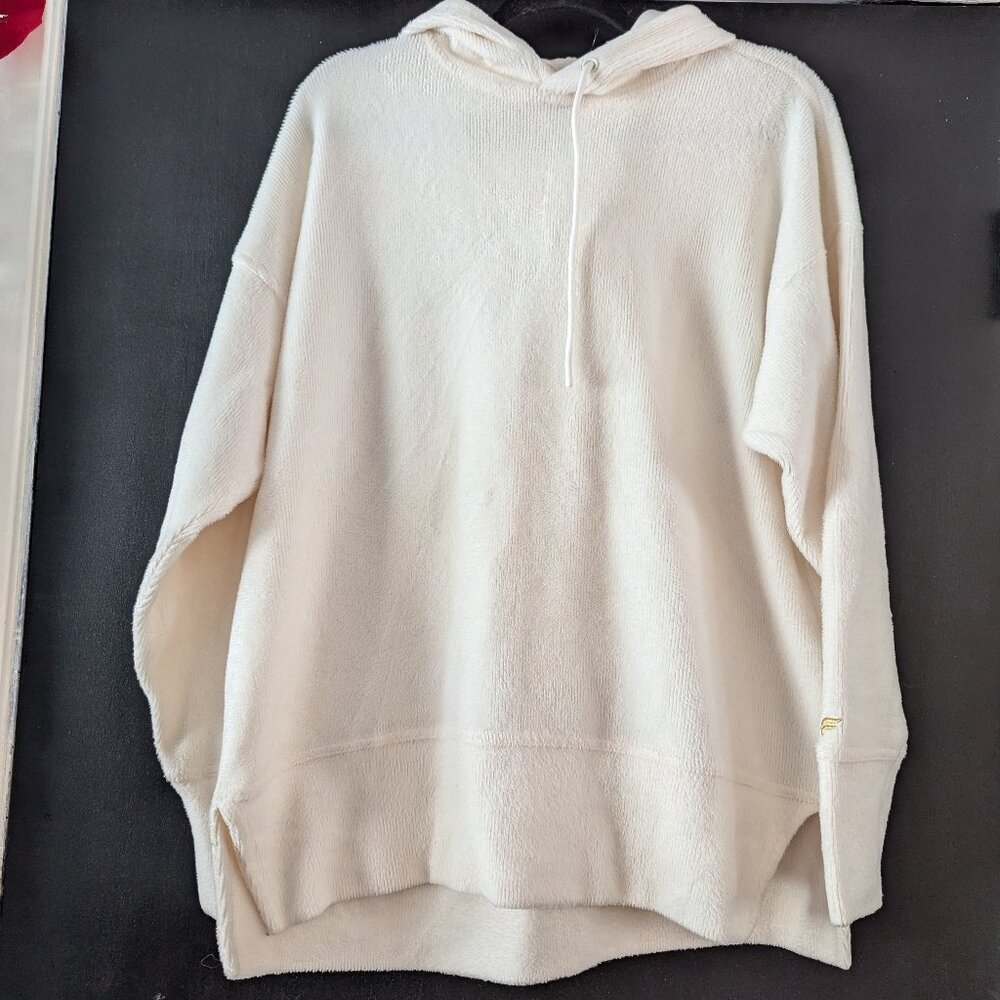 Fabletics fuzzy off-white oversized hoodie